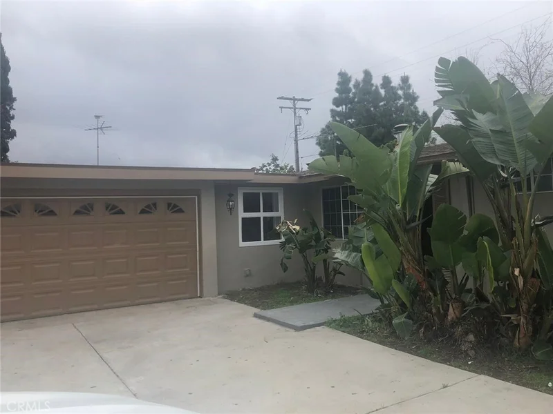 905 Holly, Anaheim, CA 92801