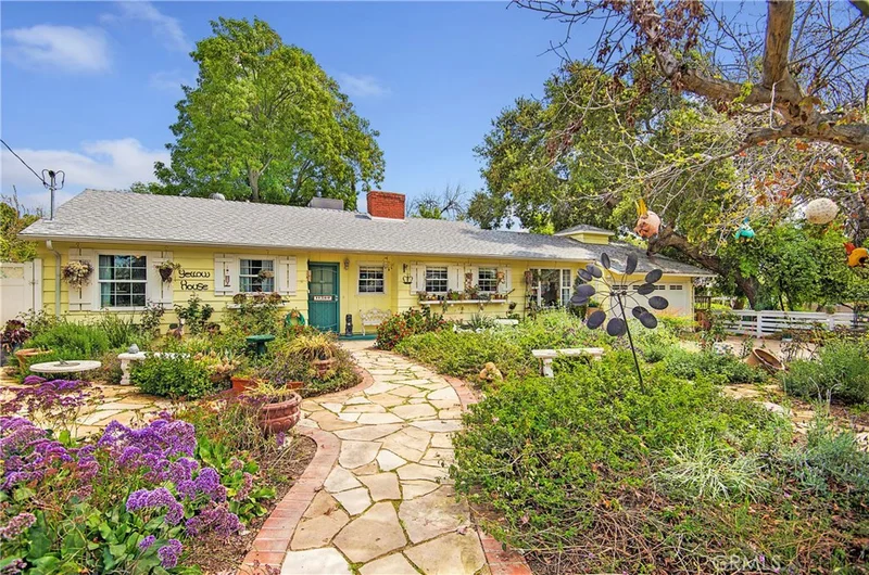 11360 Orcas, Lakeview Terrace, CA 91342