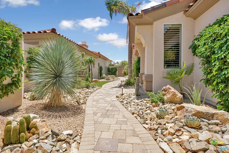 513 Falcon View, Palm Desert, CA 92211