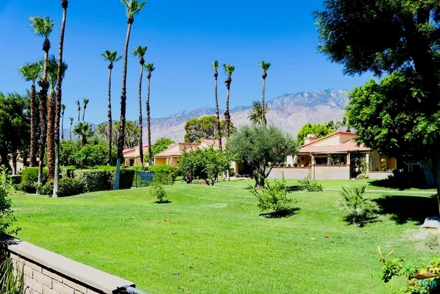 2695 Whitewater Club, Palm Springs, CA 92262