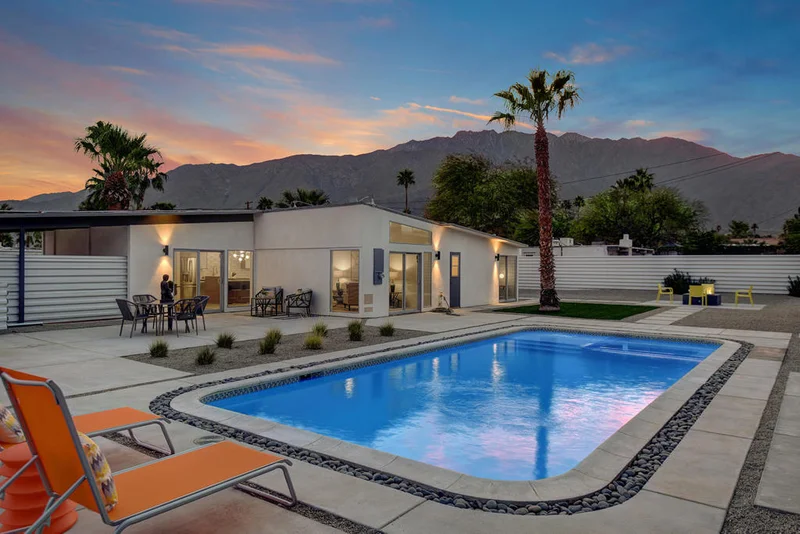 450 Laurel, Palm Springs, CA 92262