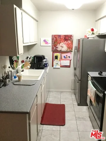 5220 Raintree, Culver City, CA 90230