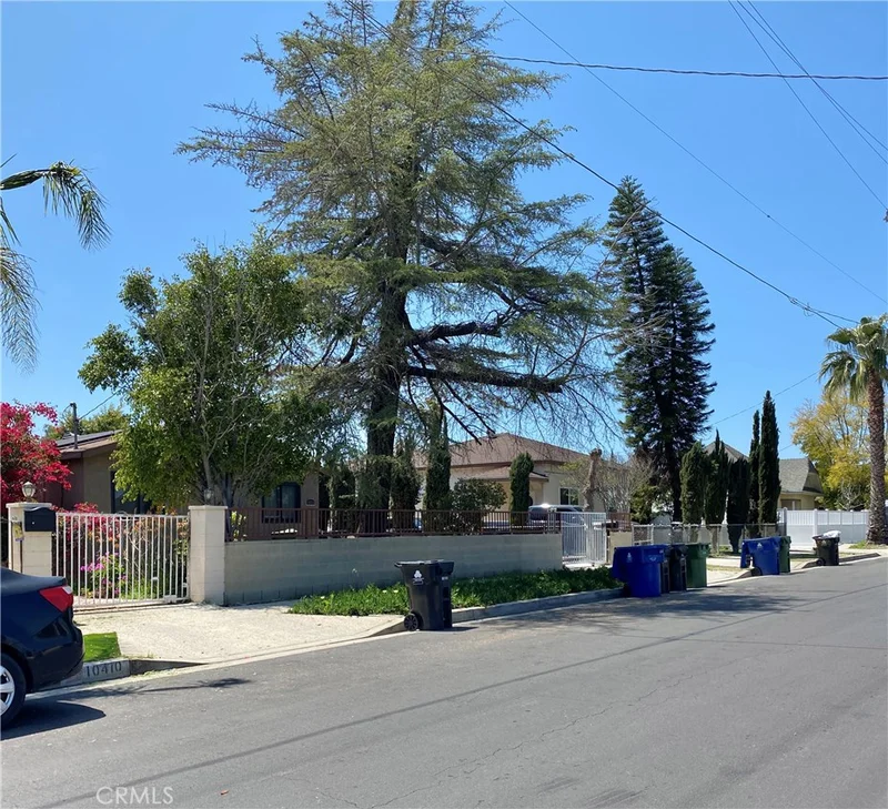 10414 Crockett, Sun Valley, CA 91352