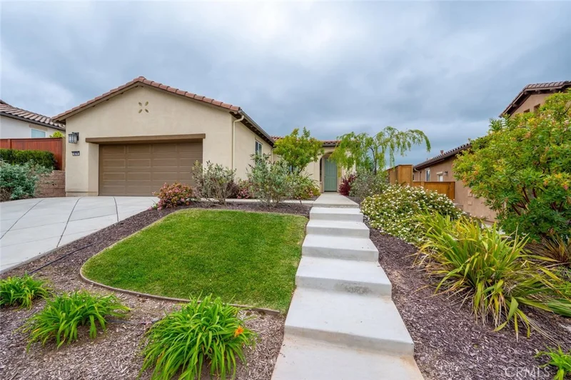 874 Romneya Lane, Santa Maria, CA 93455