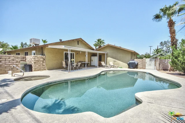 1875 Nicola, Palm Springs, CA 92262