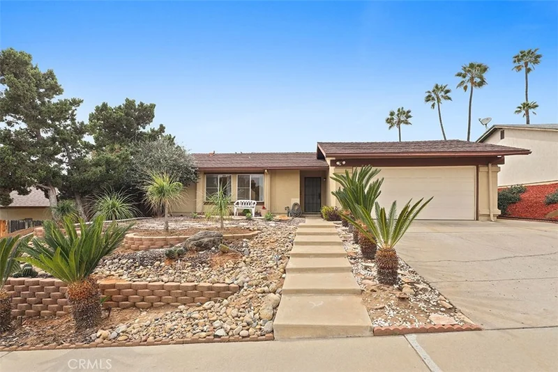 10318 Everell Place, Santee, CA 92071