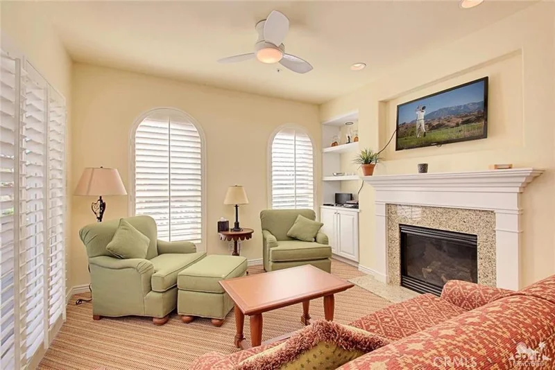 45245 Seeley #16F, La Quinta, CA 92253