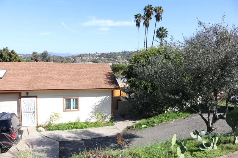 8804 Kenwood Dr, Spring Valley, CA 91977