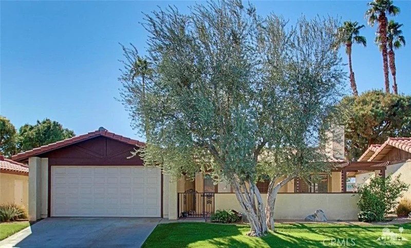 41795 Largo, Palm Desert, CA 92211