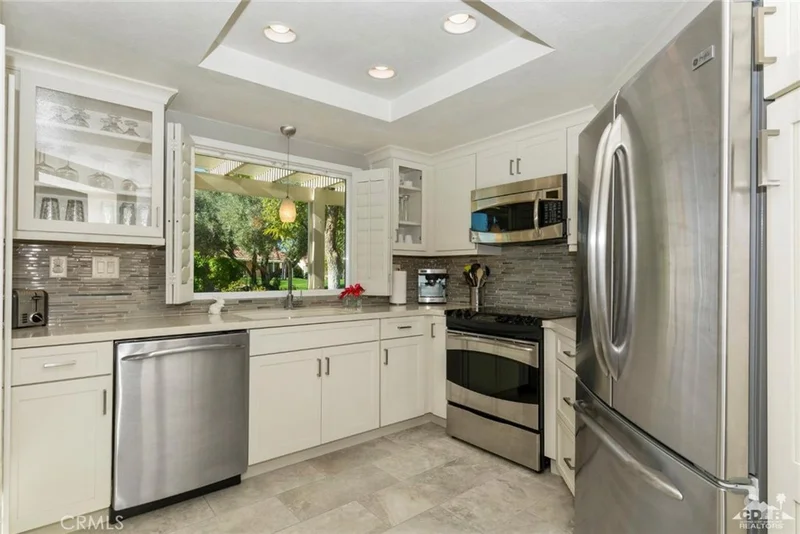 41361 Kansas, Palm Desert, CA 92211