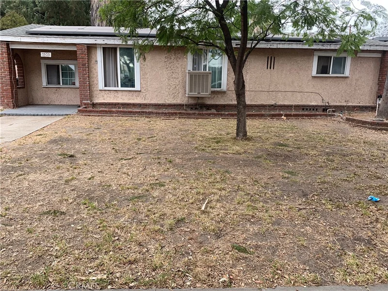 2303 Lincoln, San Bernardino, CA 92405