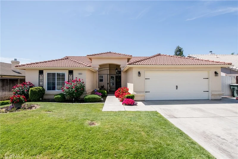 1022 Shannon, Madera, CA 93637