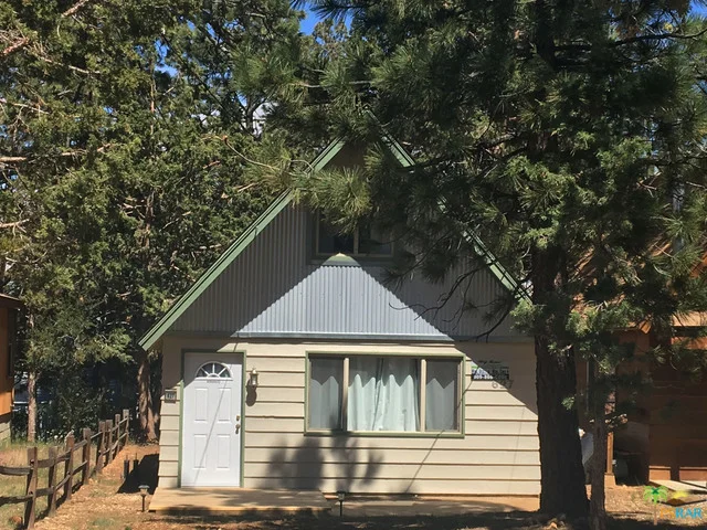 627 Los Angeles, Sugarloaf, CA 92386