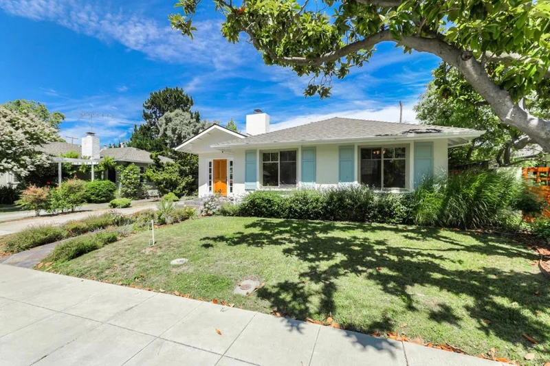 270 Iris, Palo Alto, CA 94303