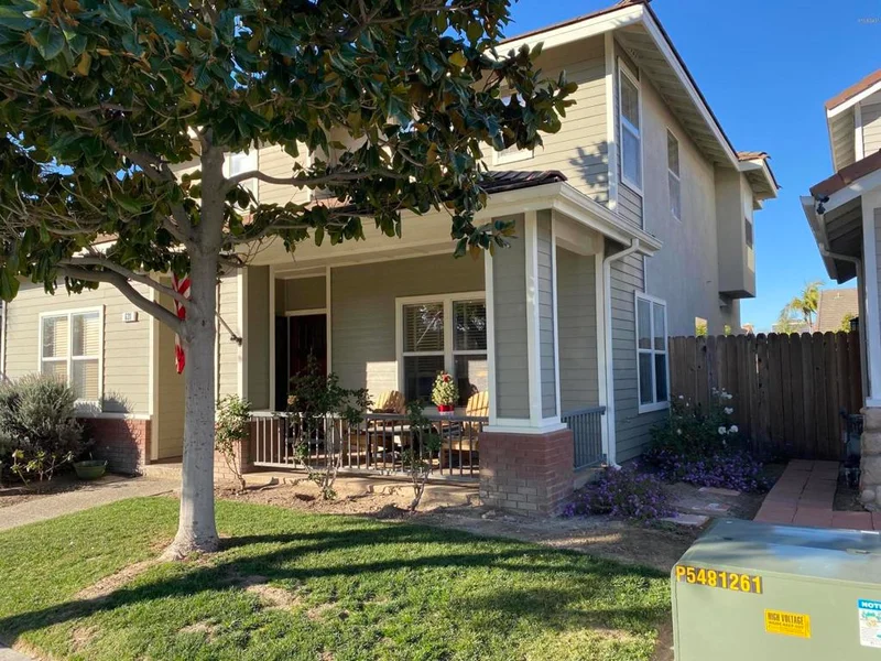 631 Roble, Oxnard, CA 93036