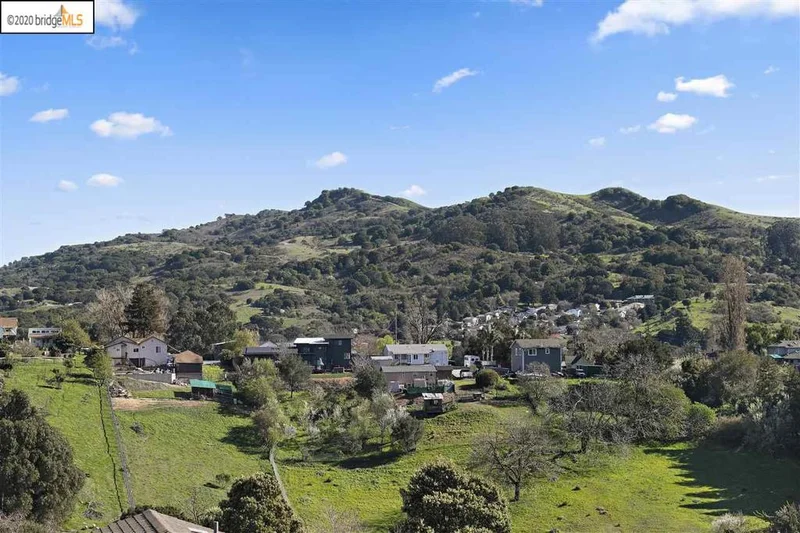 454 Colina Way, El Sobrante, CA 94803