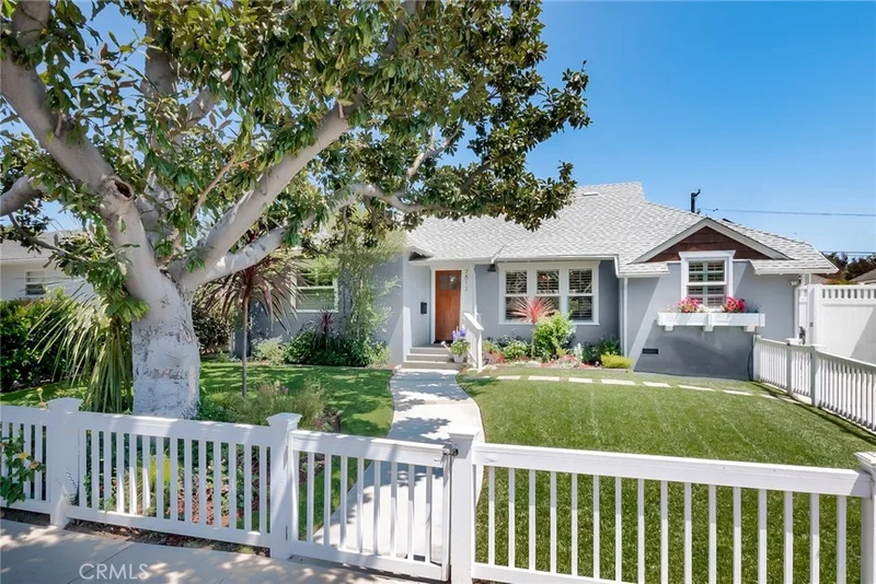 7812 Kentwood, Los Angeles, CA 90045