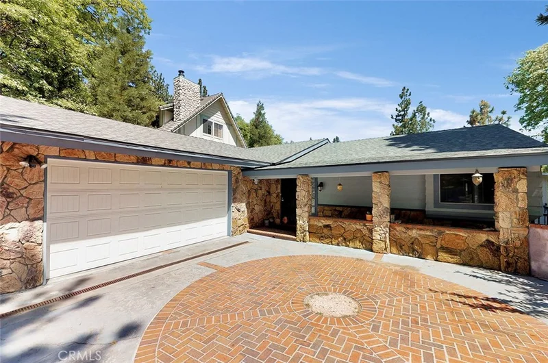 30134 Skyline, Running Springs, CA 92382