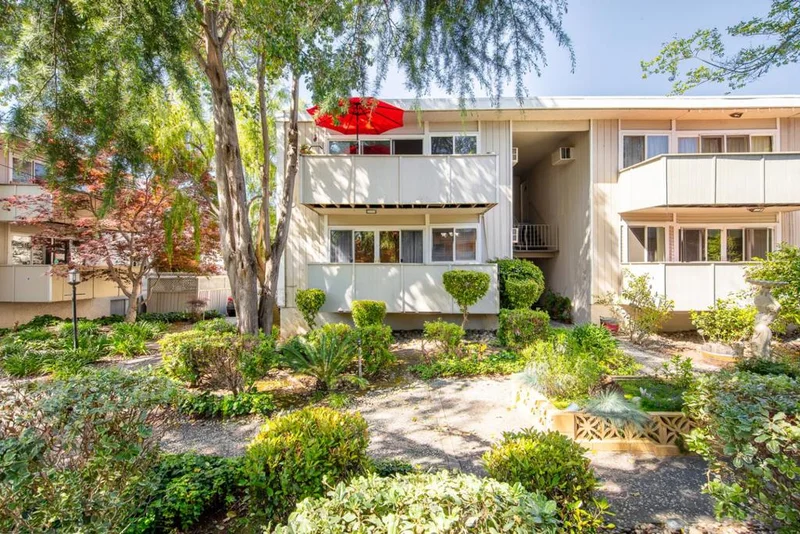 1898 Meridian #18, San Jose, CA 95125