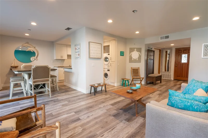 522 Via De La Valle #H, Solana Beach, CA 92075