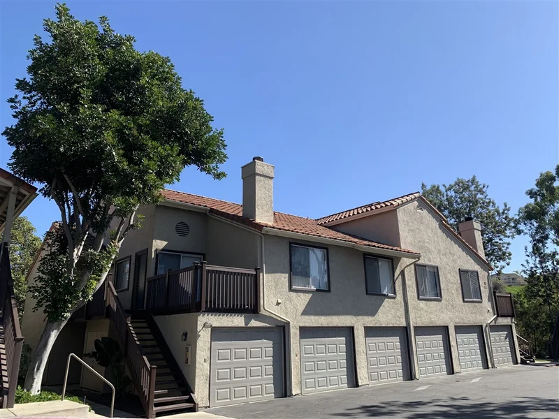 7704 Caminito Malaga #102, Carlsbad, CA 92009