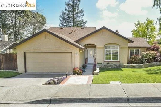 2558 Holly View Ct, Martinez, CA 94553