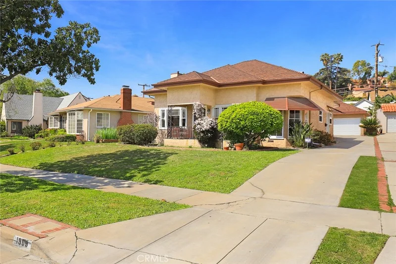 1909 La Golondrina, Alhambra, CA 91803
