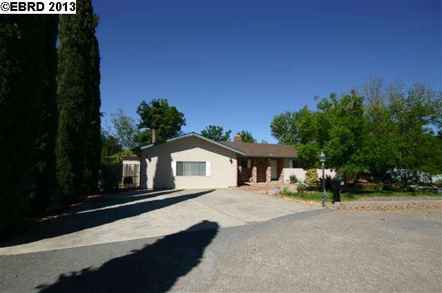 26 Christine Ln., Oakley, CA 94561