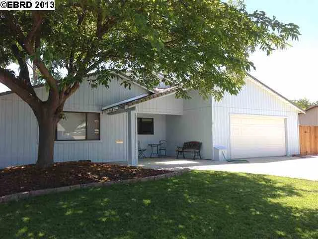 5573 Idlewild Ave, Livermore, CA 94551-1129
