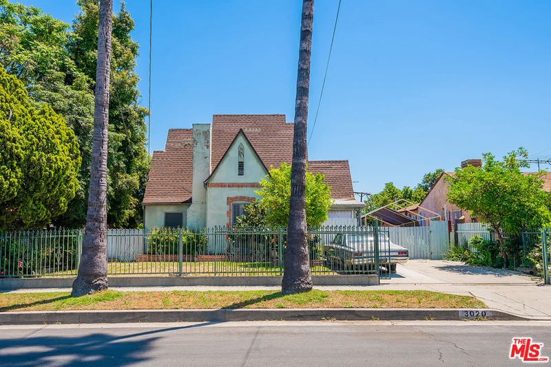 3020 Hollister, Los Angeles, CA 90032