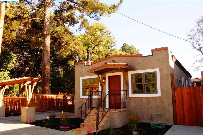 524 Arch Steet, Martinez, CA 94553