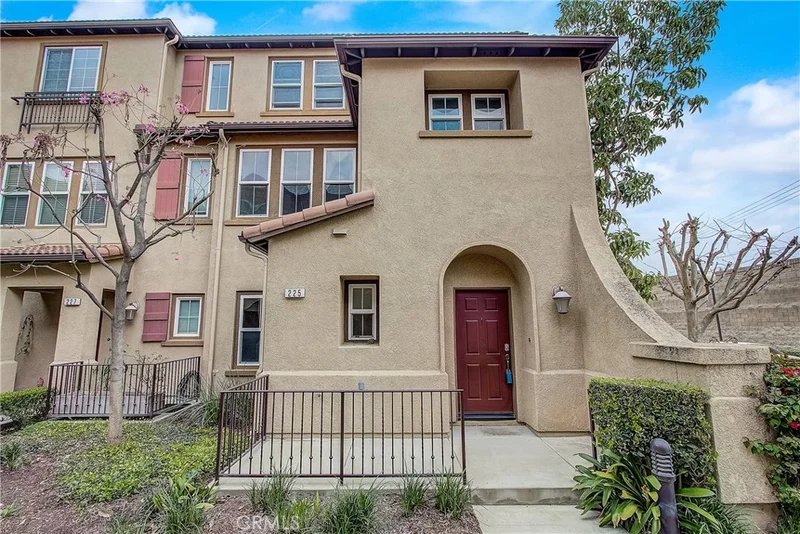 225 Santa Fe, Placentia, CA 92870