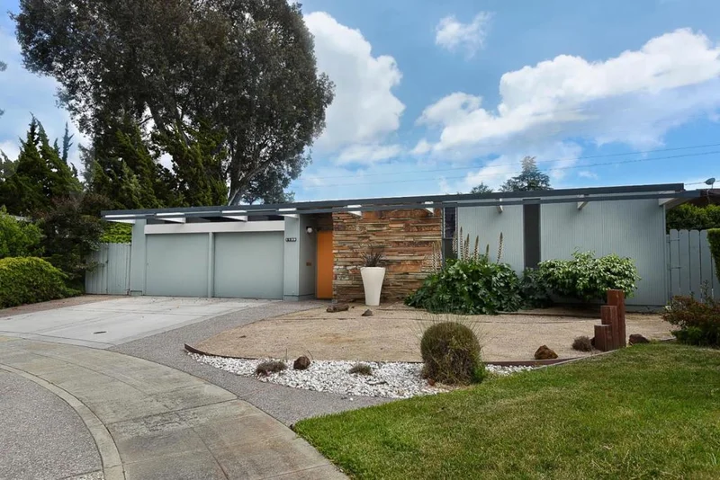 1138 Strawberry, Sunnyvale, CA 94087