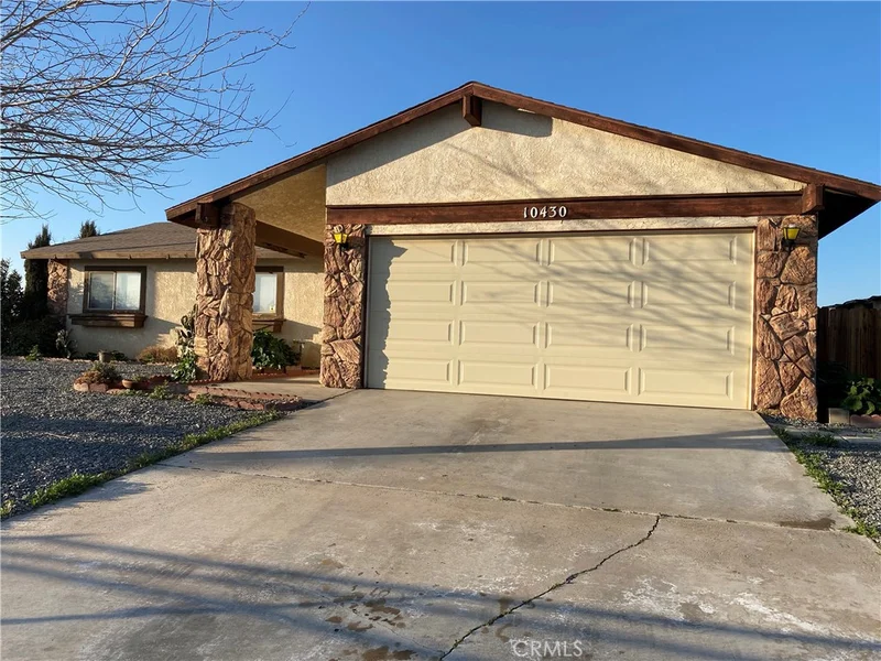 10430 Pony Express, Adelanto, CA 92301
