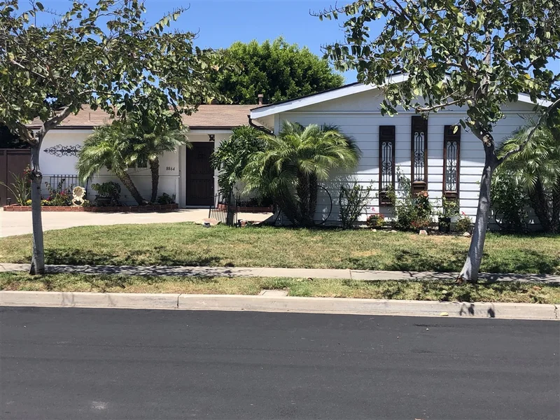 8864 Heraldry St, San Diego, CA 92123