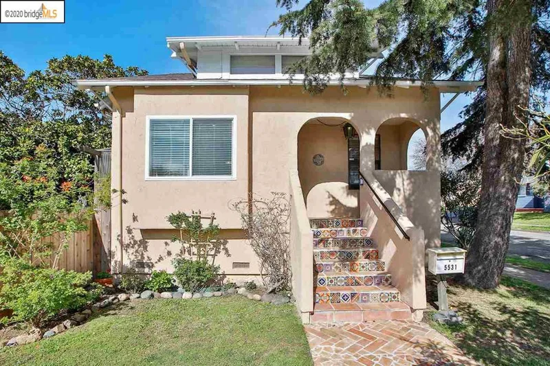 5531 Carl Ave, Richmond, CA 94804