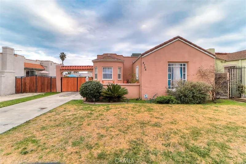 8758 Denker, Los Angeles, CA 90047