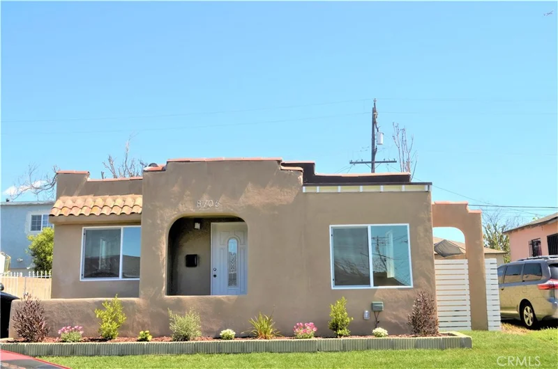 8706 Zamora, Los Angeles, CA 90002