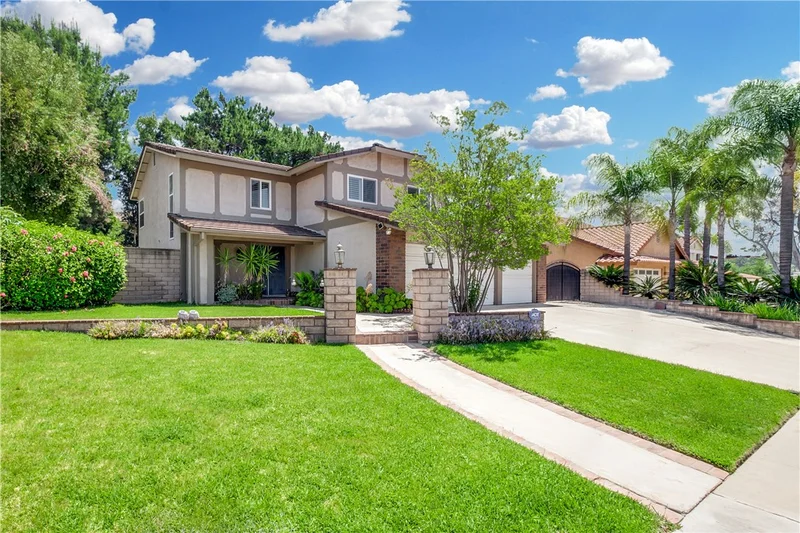 1040 Bishop, San Dimas, CA 91773