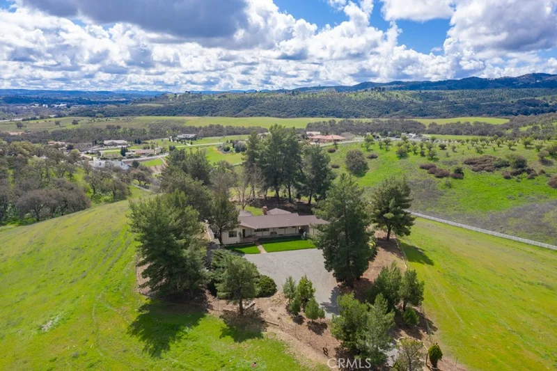 545 Exline Road, Paso Robles, CA 93446