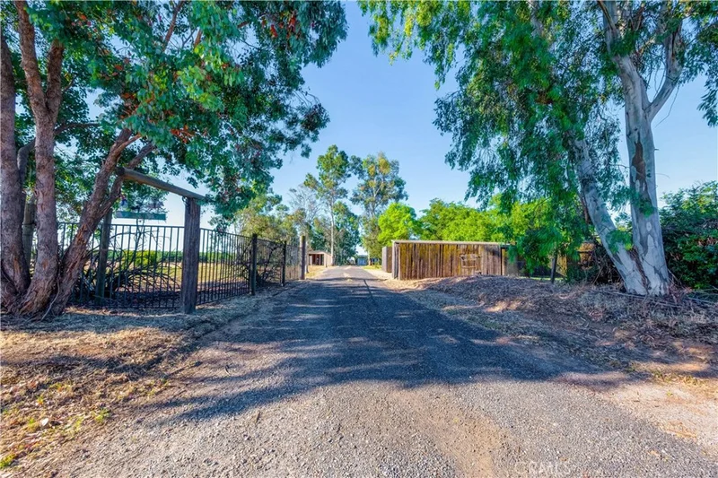 901 Bellevue, Merced, CA 95348