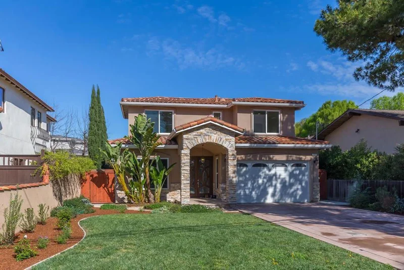 464 Moorpark, Mountain View, CA 94041
