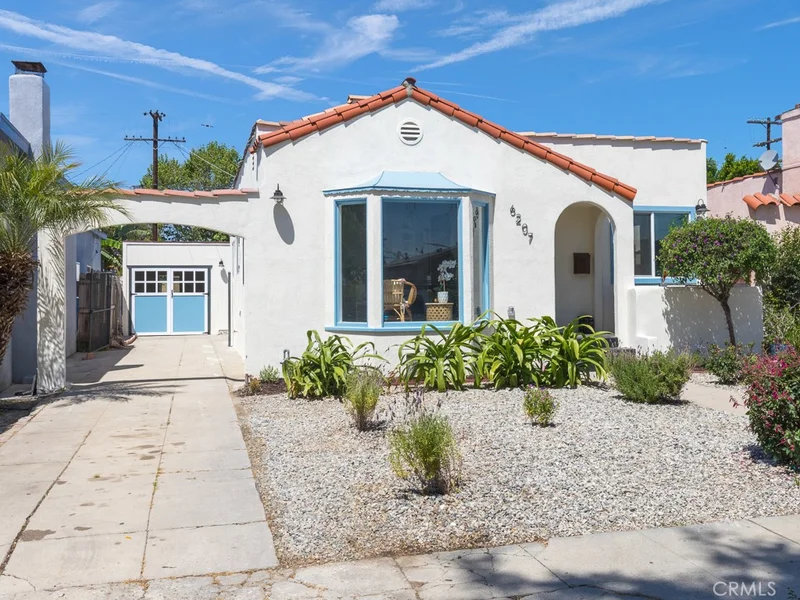 6207 Keniston Avenue, Los Angeles, CA 90043