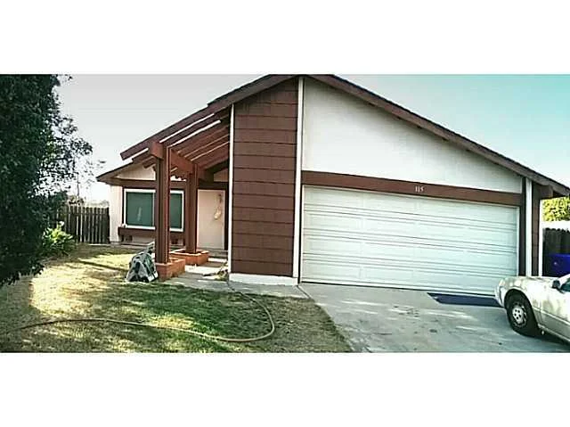 105 Lechuza Lane, Spring Valley, CA 91977