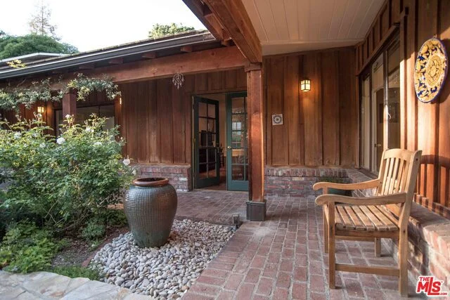 5152 Earl, La Canada Flintridge, CA 91011