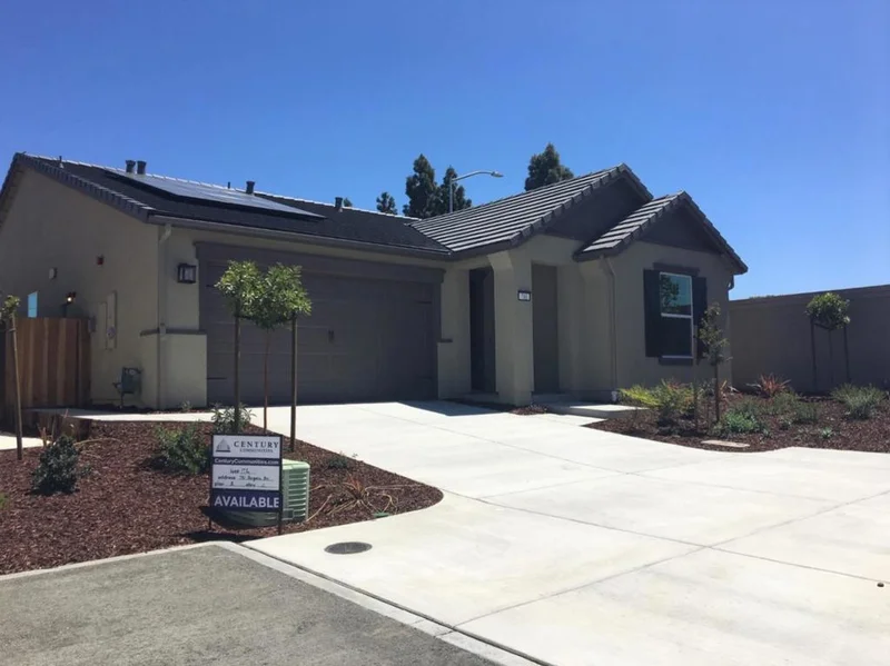 781 Segovia, Hollister, CA 95023