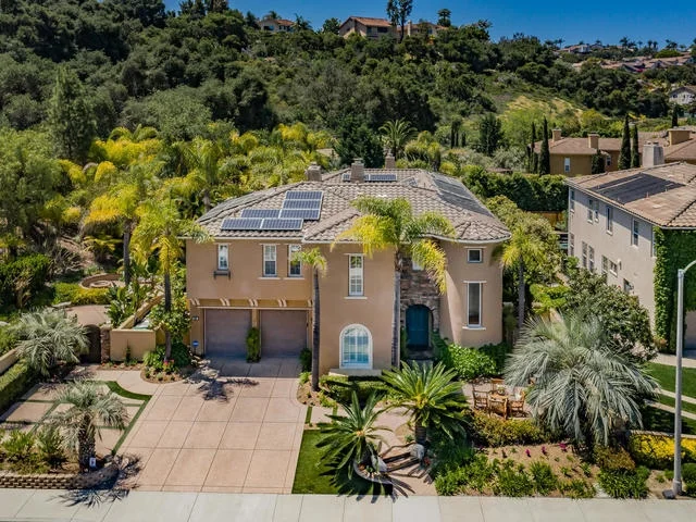 2937 Las Olas Court, Carlsbad, CA 92009