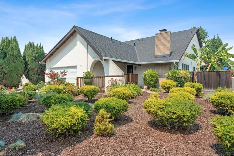 301 Bluefield, San Jose, CA 95136