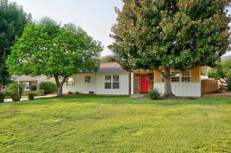 617 Comstock, Glendora, CA 91741