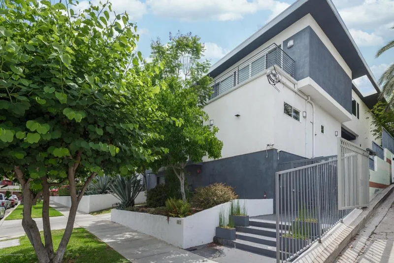 1017 Waterloo #3D, Los Angeles, CA 90026